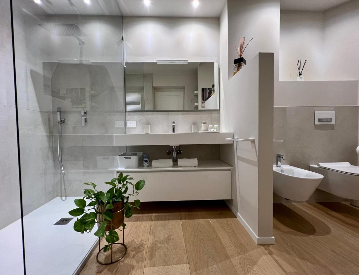 Parigino Apartment Verona Esterno foto